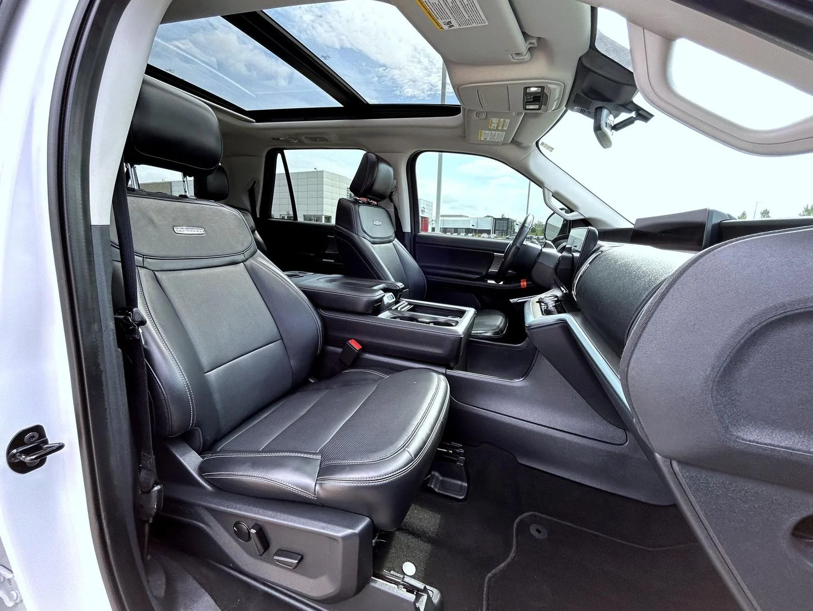 Used 2025 White Ford Platinum image 15