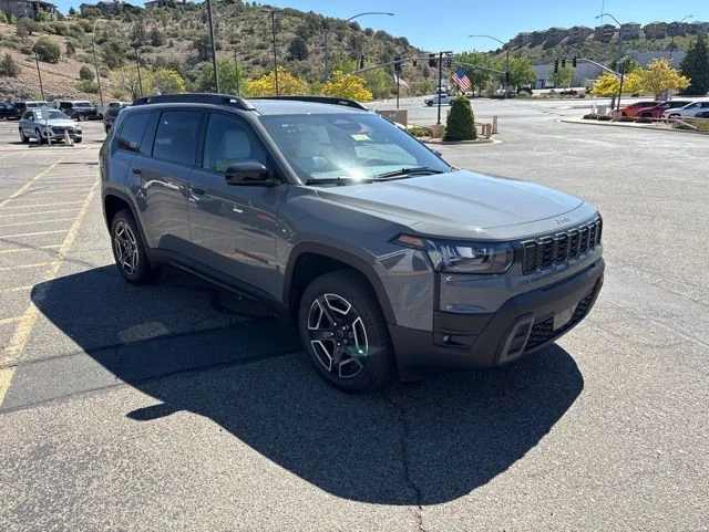 New 2026 Sting-Gray Clear-Coat Exterior Paint Jeep Laredo image 4
