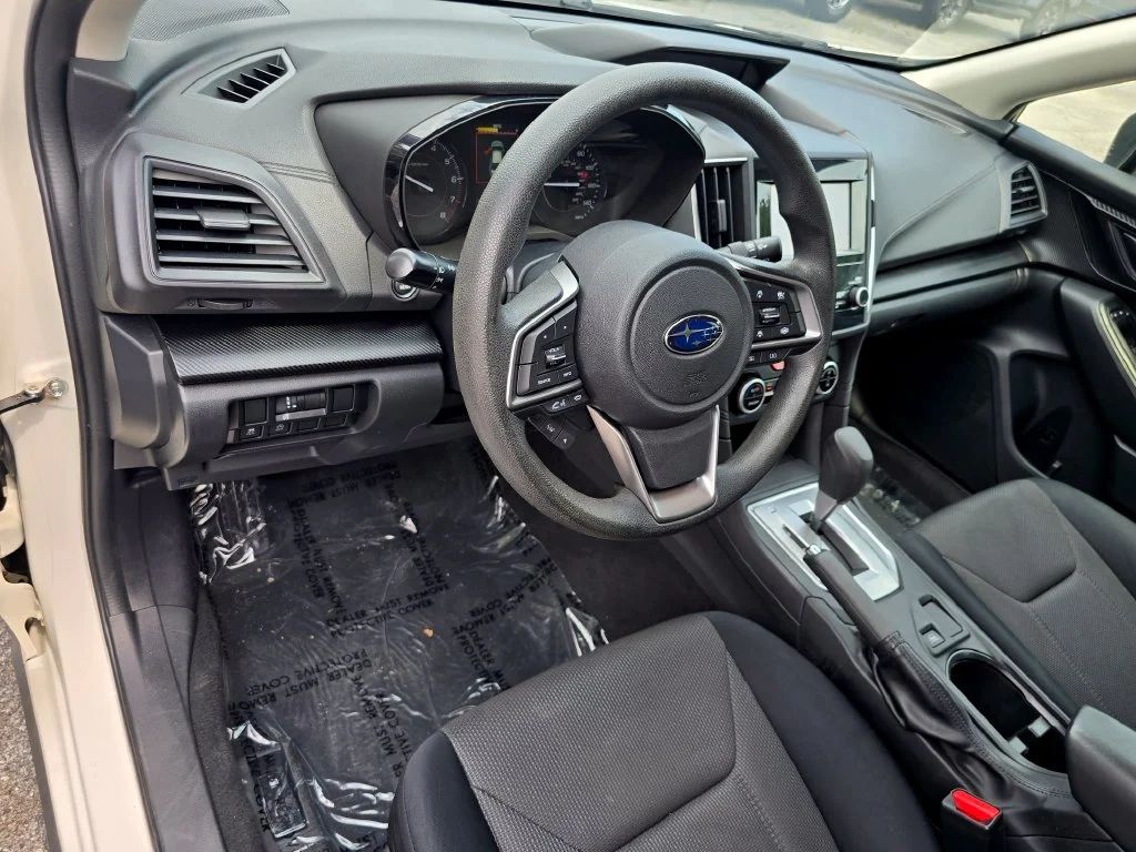 Used 2021 White Subaru Base image 23
