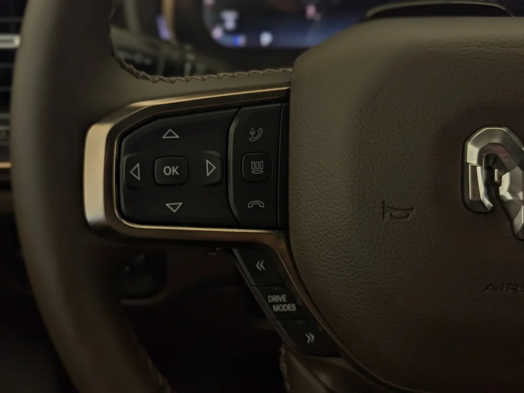 New 2026 Black RAM Limited Longhorn - - 4x4 - 5.7L HEMI V8 eTorque - Premium Leather - Pano Sunroof & More! image 17