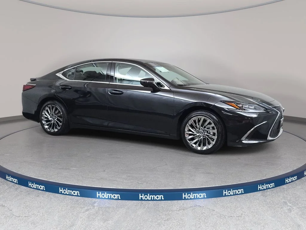 Certified Used 2025 Black Lexus 300h Luxury image 4