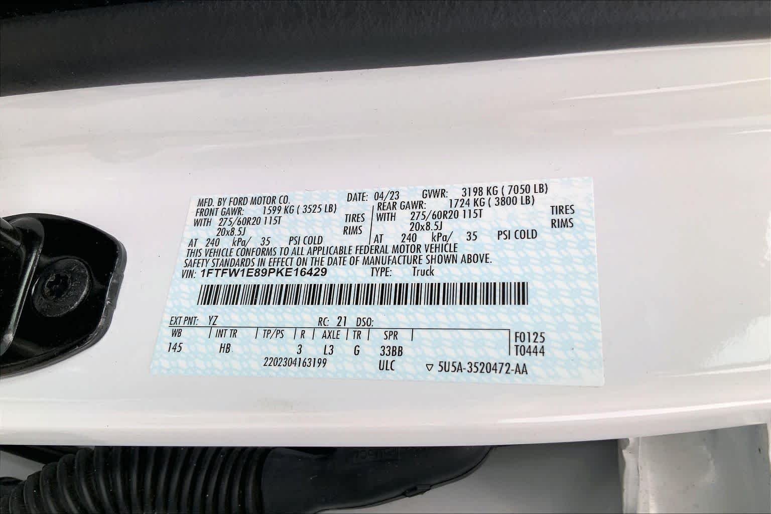 Used 2023 Oxford White Ford LARIAT image 30