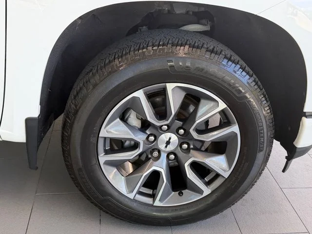 Used 2021 White Chevrolet RST image 21