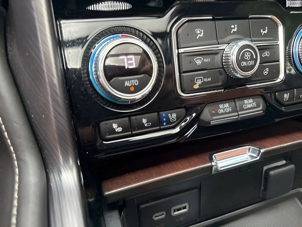 Used 2023 White Frost Tricoat GMC Denali Ultimate image 36