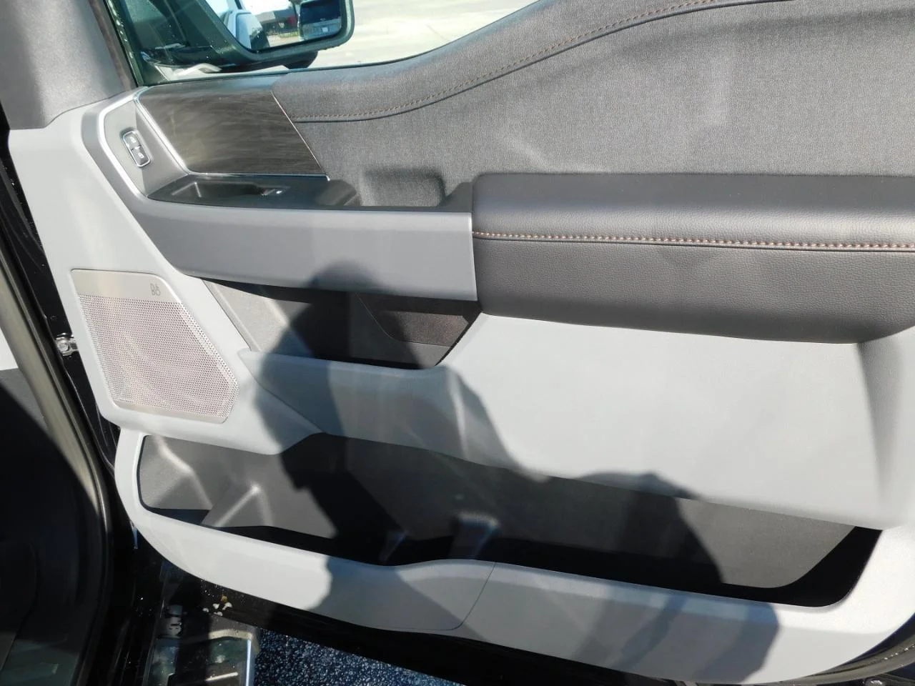 New 2026 Agate Black Metallic Ford Lariat® image 21