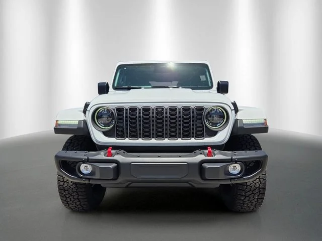New 2026 Bright White Clear-Coat Exterior Paint Jeep Rubicon X image 2
