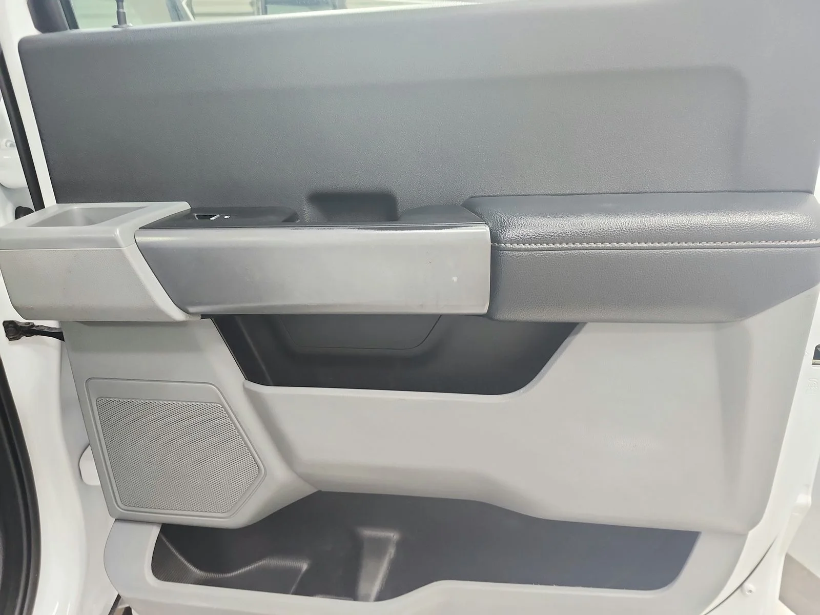Used 2023 White Ford XL image 41