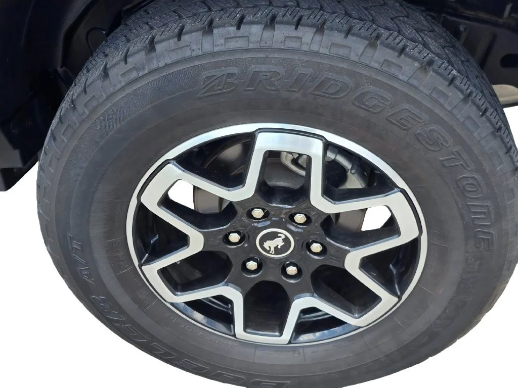 Used 2023 Cactus Gray Ford Base image 11