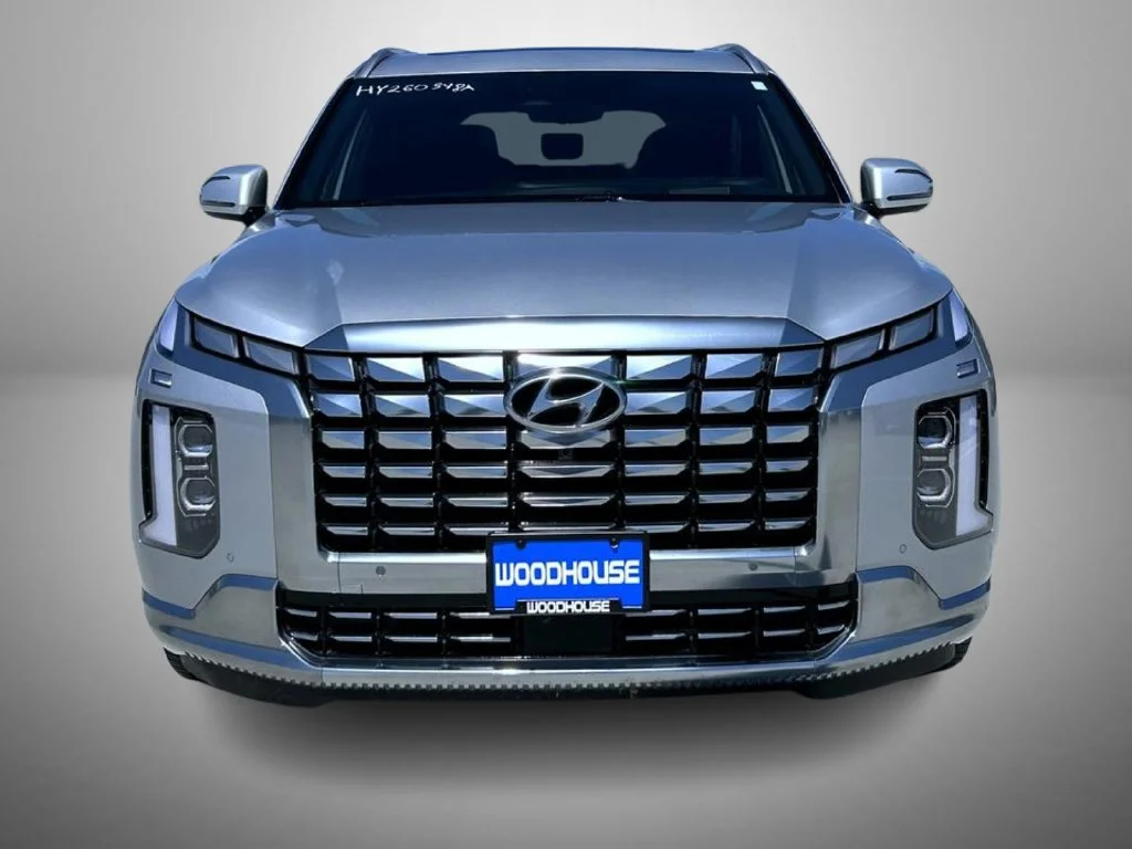 Used 2023 Silver Hyundai Calligraphy image 2