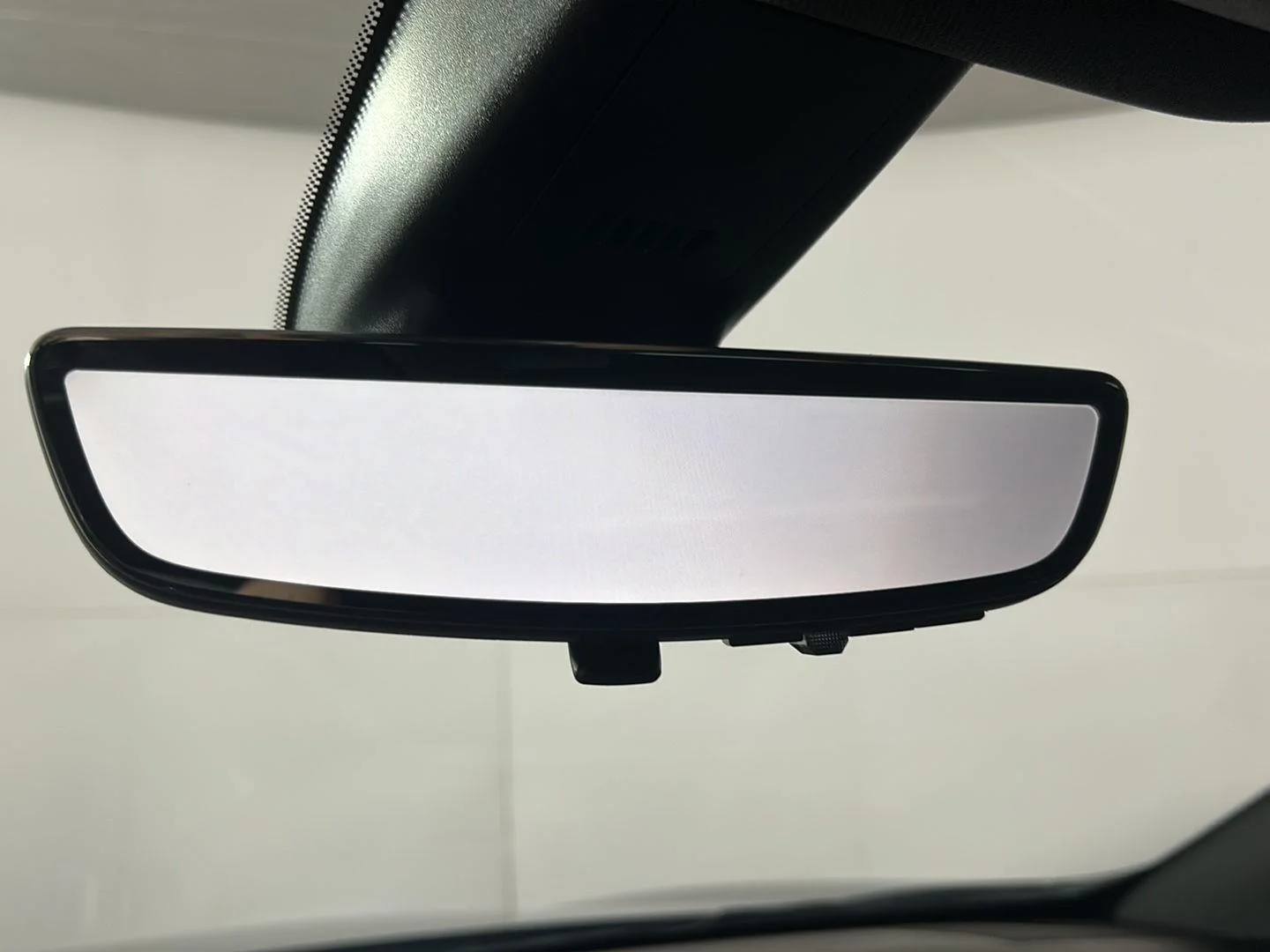 Used 2024 Ebony Twilight Metallic Buick Avenir image 34