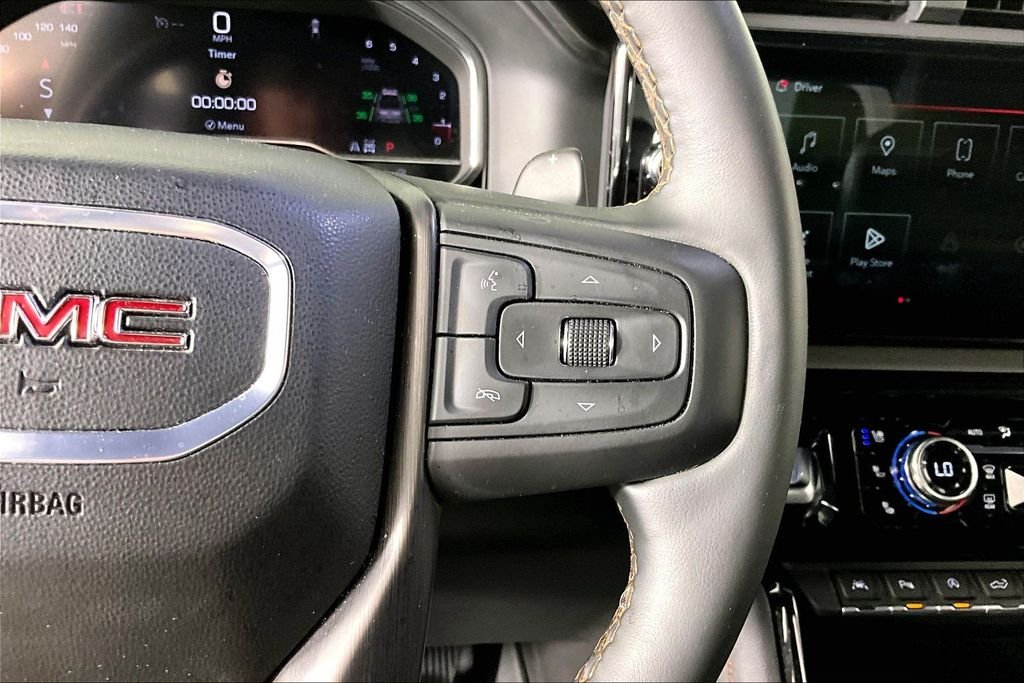 Used 2025 White GMC AT4 image 10