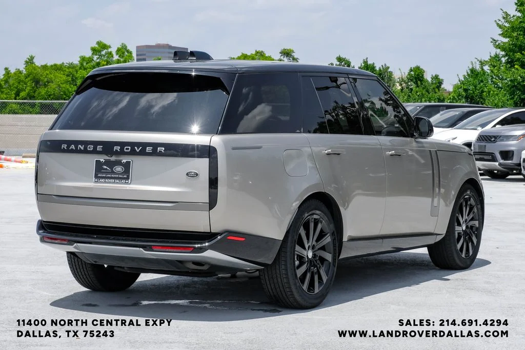 Certified Used 2023 Batumi Gold Premium Metallic Land Rover SE image 8