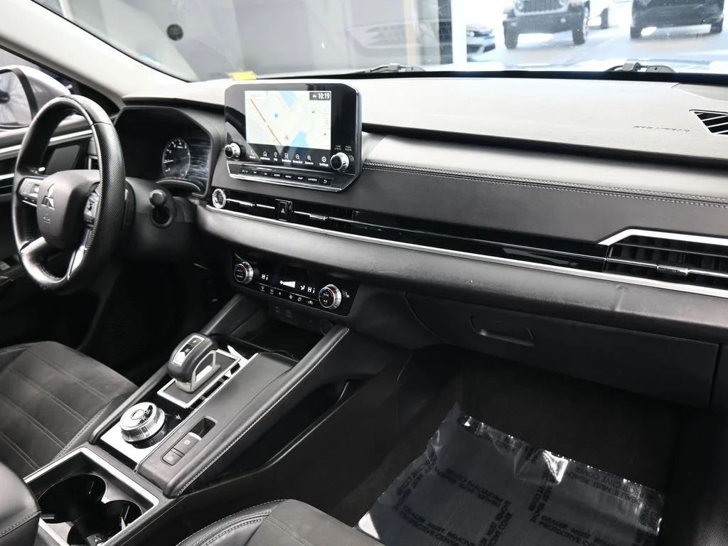2022 Mitsubishi Outlander SE - Photo 30