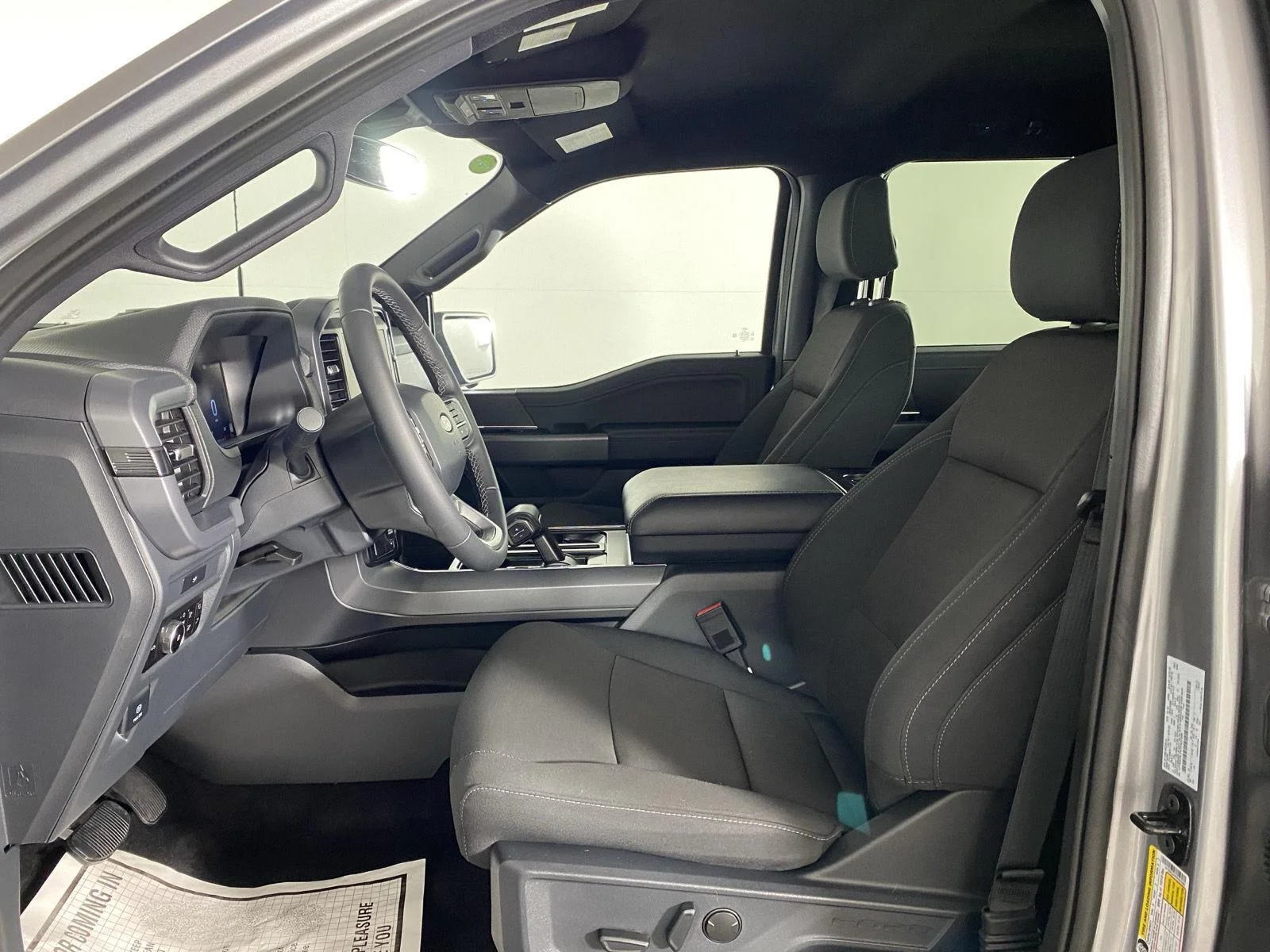 New 2026 Silver Metallic Ford XLT image 22