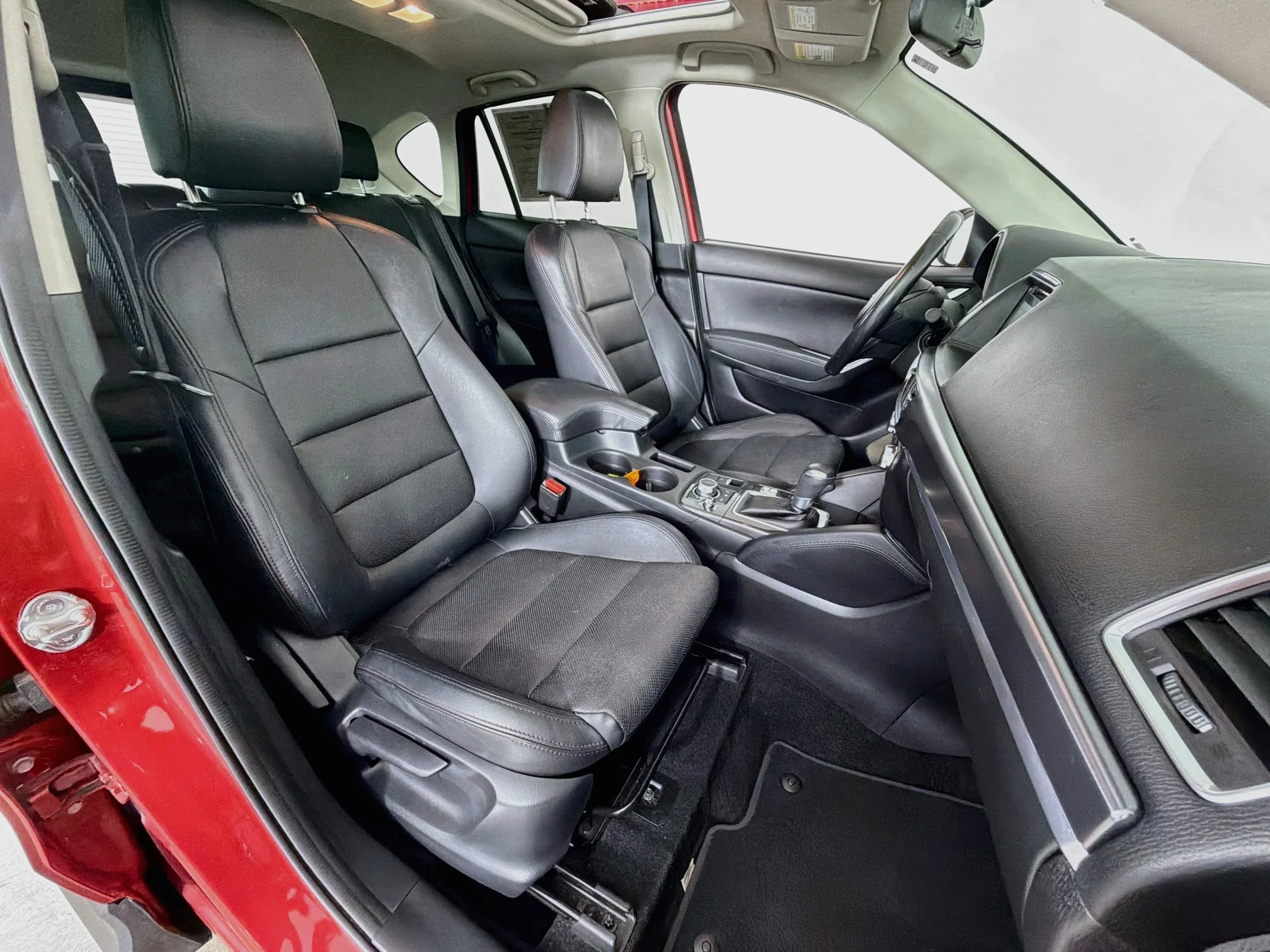 Used 2016 Soul Red Metallic Mazda Grand Touring image 29