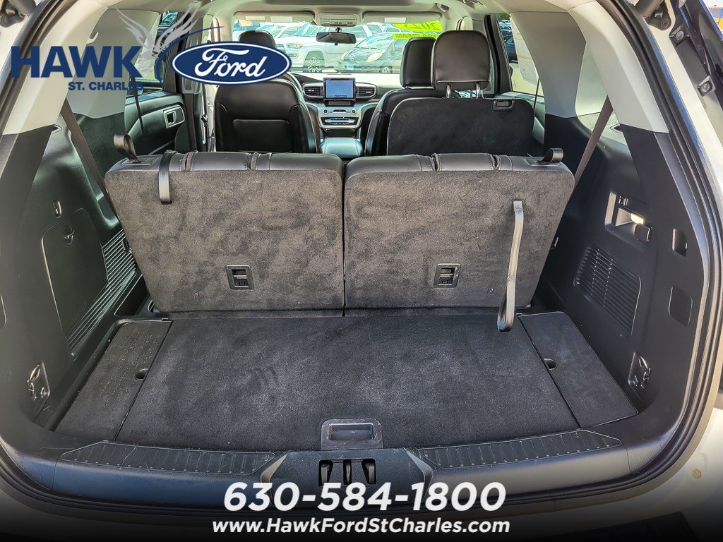 Certified Used 2023 White Metallic Ford XLT image 21