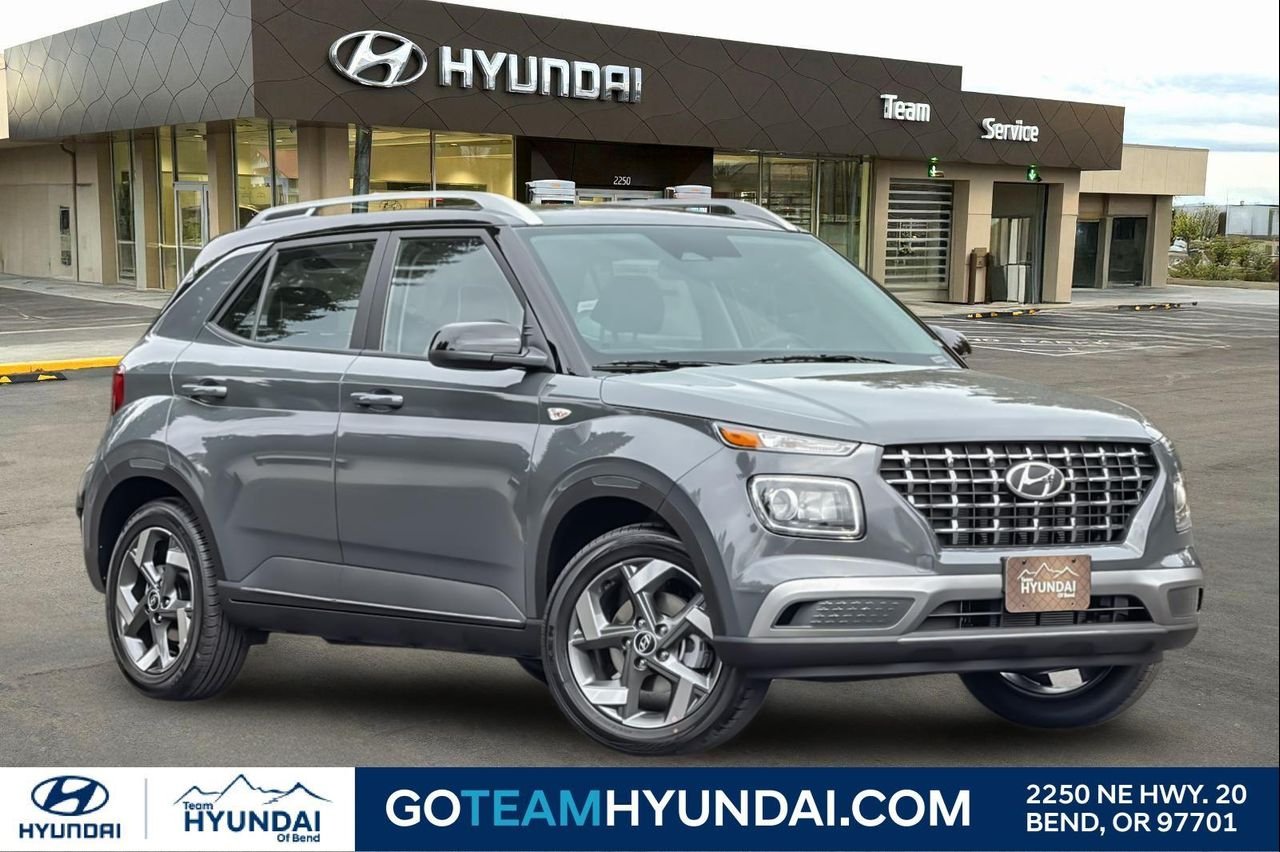 2026 Hyundai Venue SEL w/ 2-Tone Roof IVT's photo