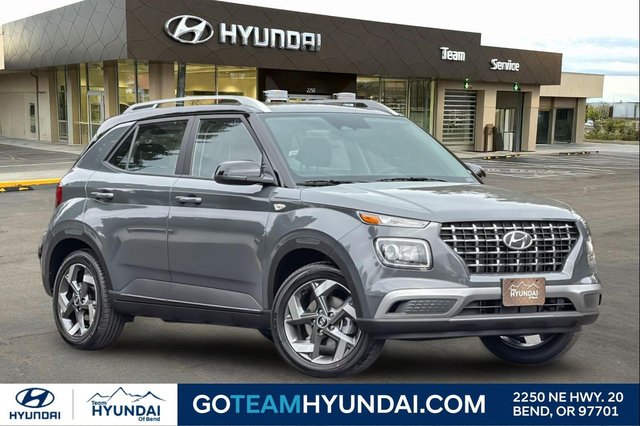 2026 Hyundai VENUE SEL w/Two-Tone Roof