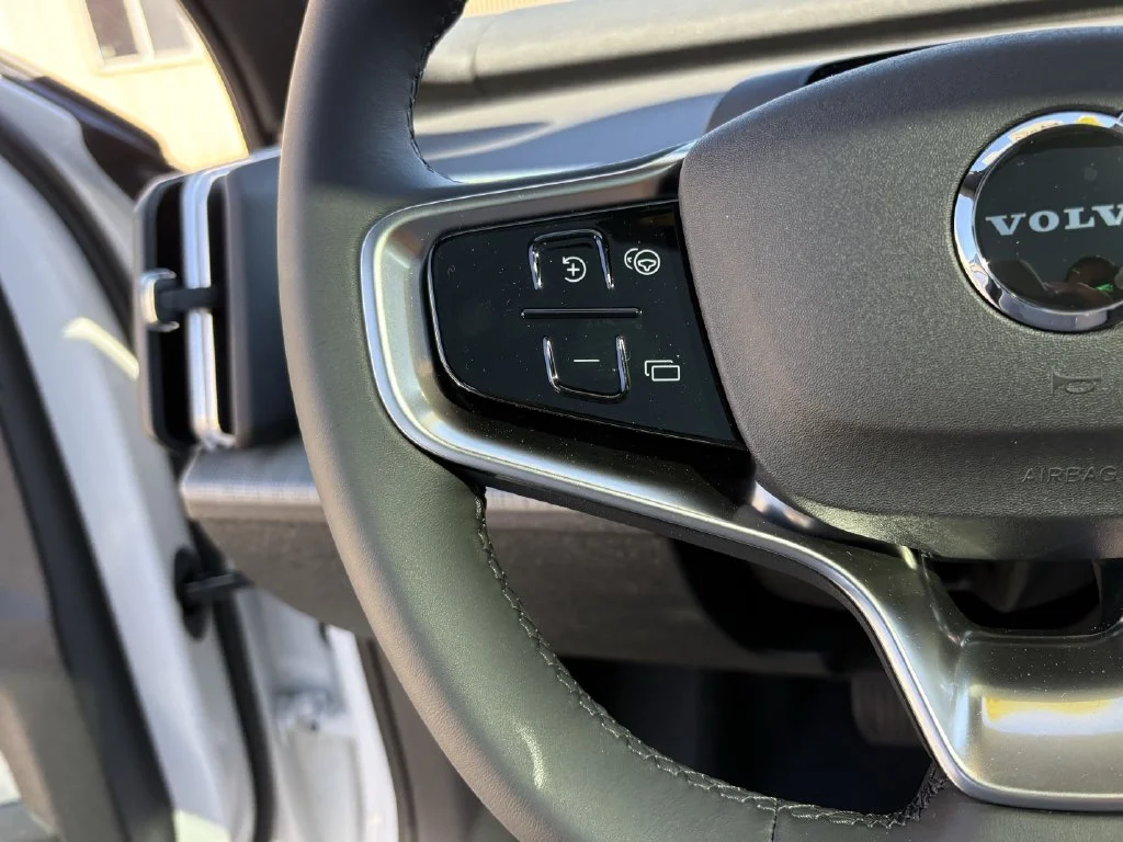 New 2026 Cyrstal White Volvo Twin Motor Performance Ultra image 16