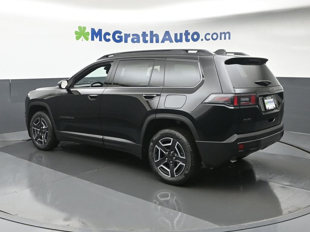 New 2026 Diamond Black Crystal Pearl-Coat Exterior Paint Jeep Laredo image 21