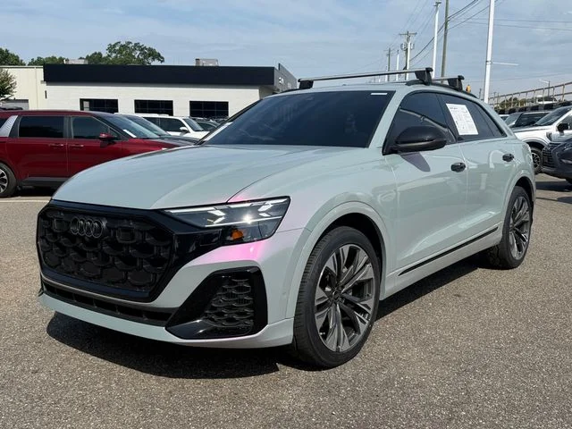 Used 2024 Sakhir Gold Metallic Audi 55 Prestige image 9