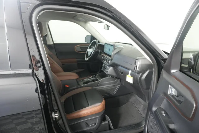 New 2026 Shadow Black Ford Outer Banks® image 31