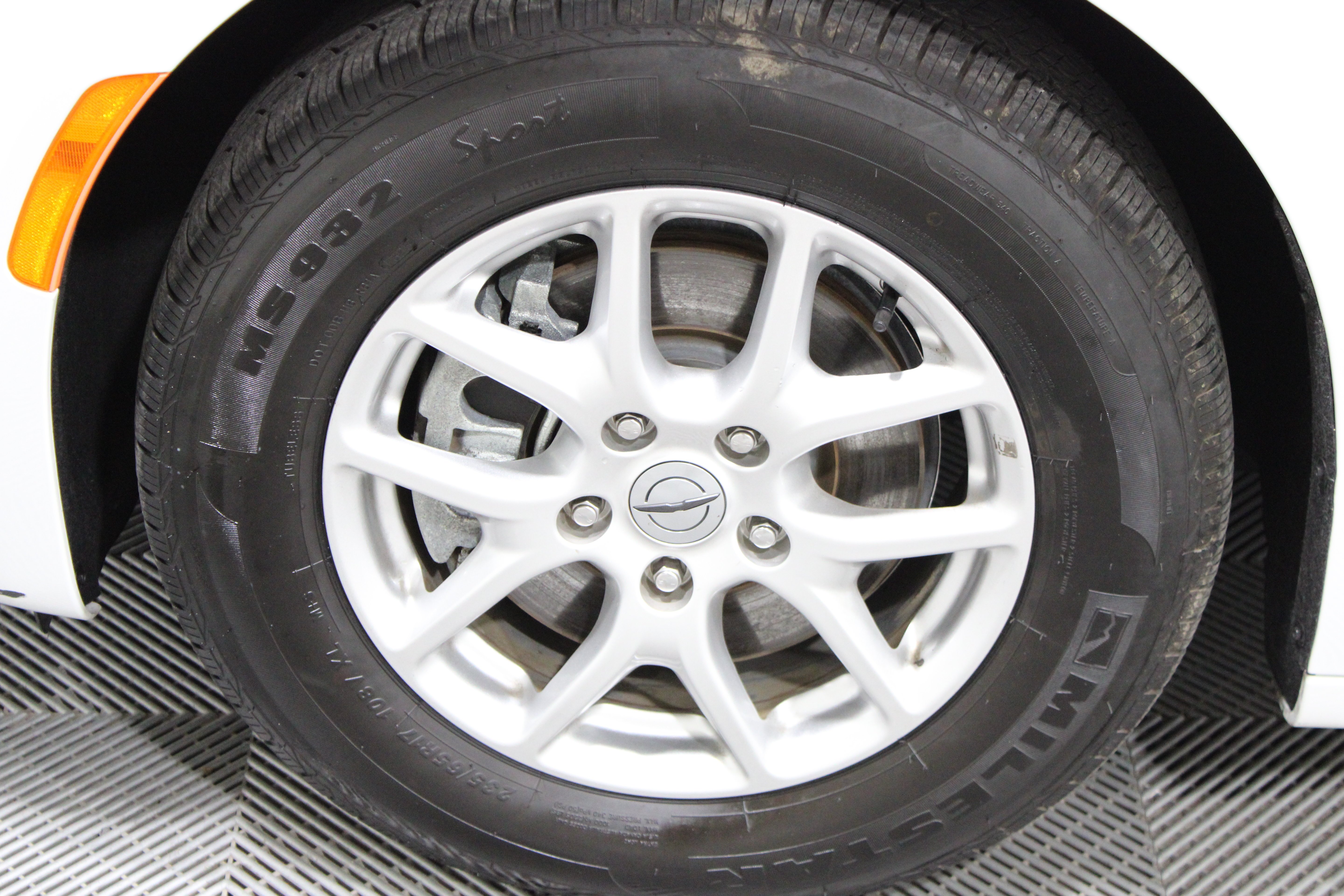 Used 2024 Bright White Clearcoat Chrysler Touring L image 36