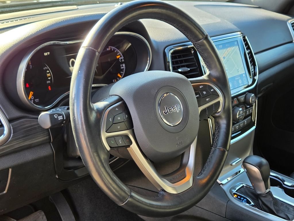 Used 2021 Black Jeep Laredo X image 24
