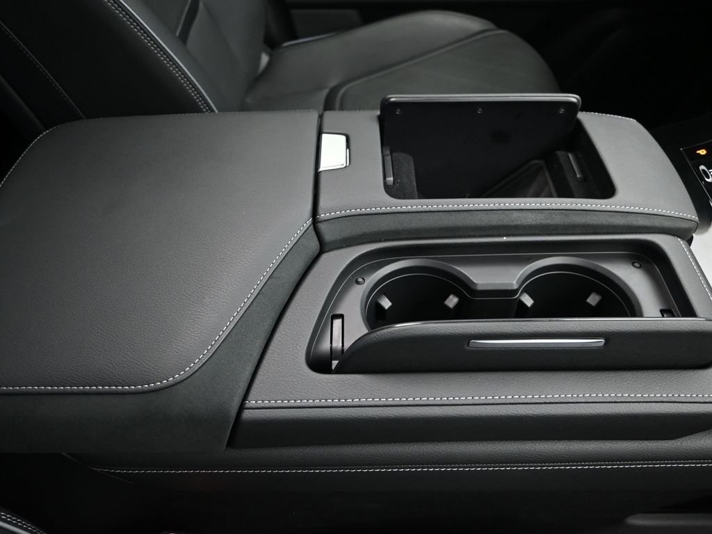 Certified Used 2025 Black INFINITI LUXE image 30