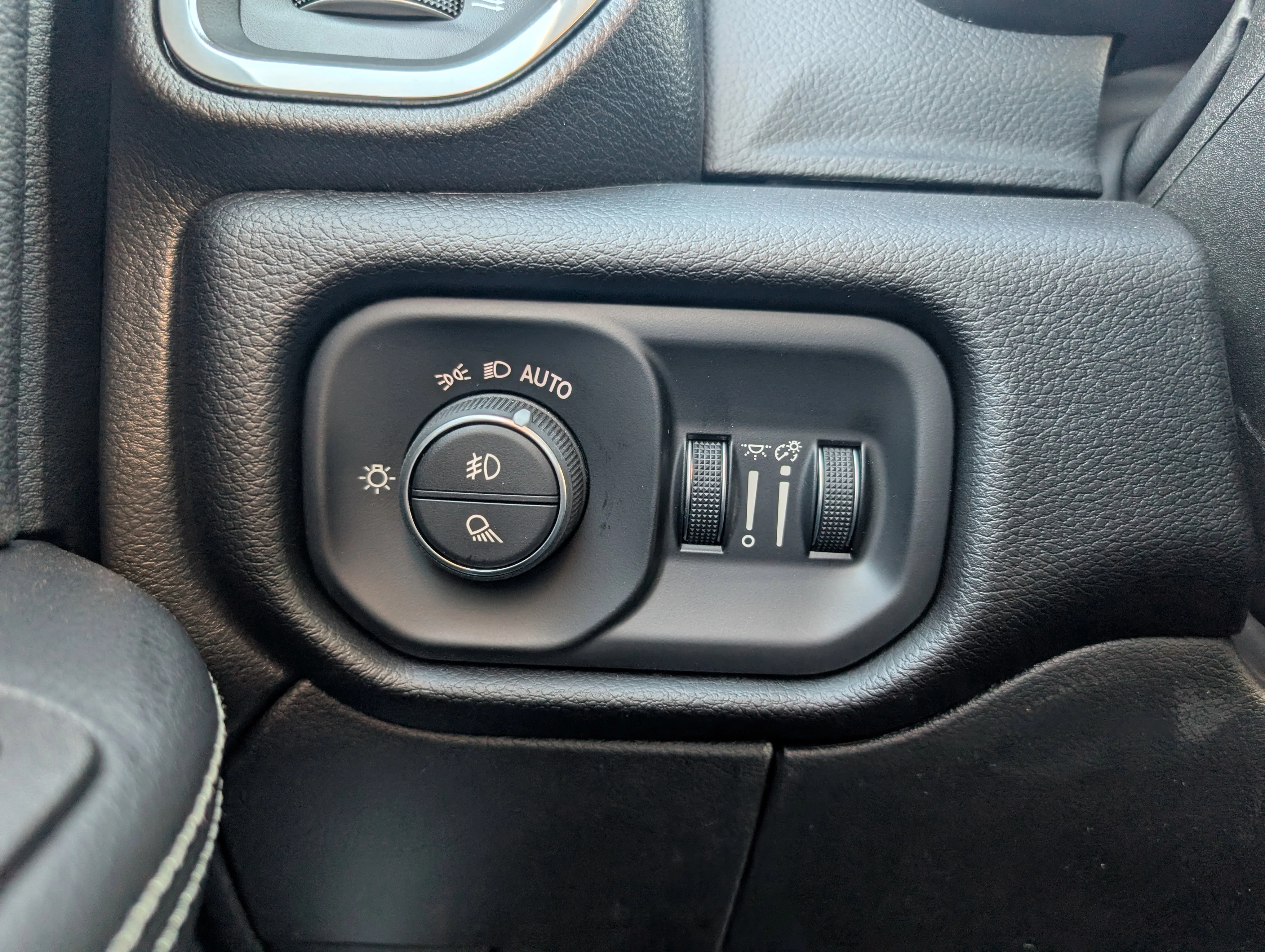 New 2026 Bright White Ram Laramie image 25