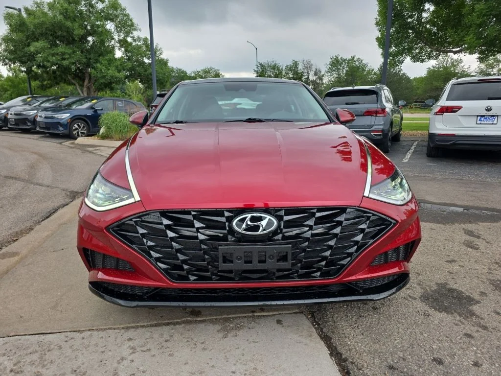 Used 2023 Red Hyundai SEL image 8