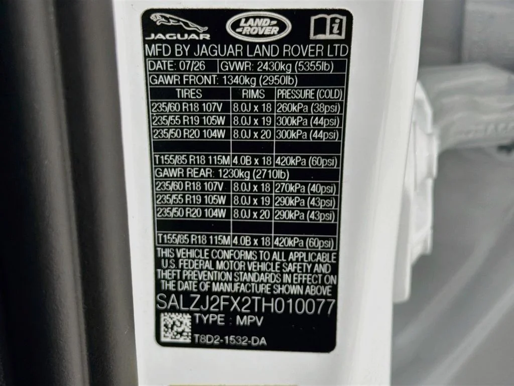 New 2026 Fuji White Land Rover S image 33
