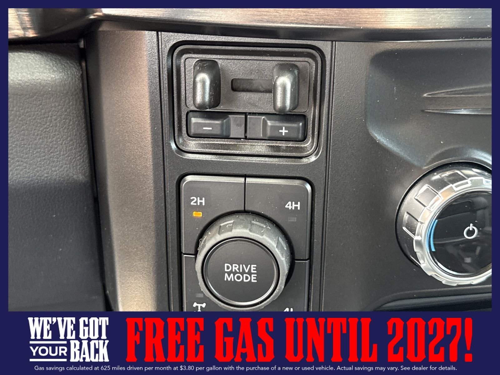 New 2026 Oxford White Ford Lariat image 24