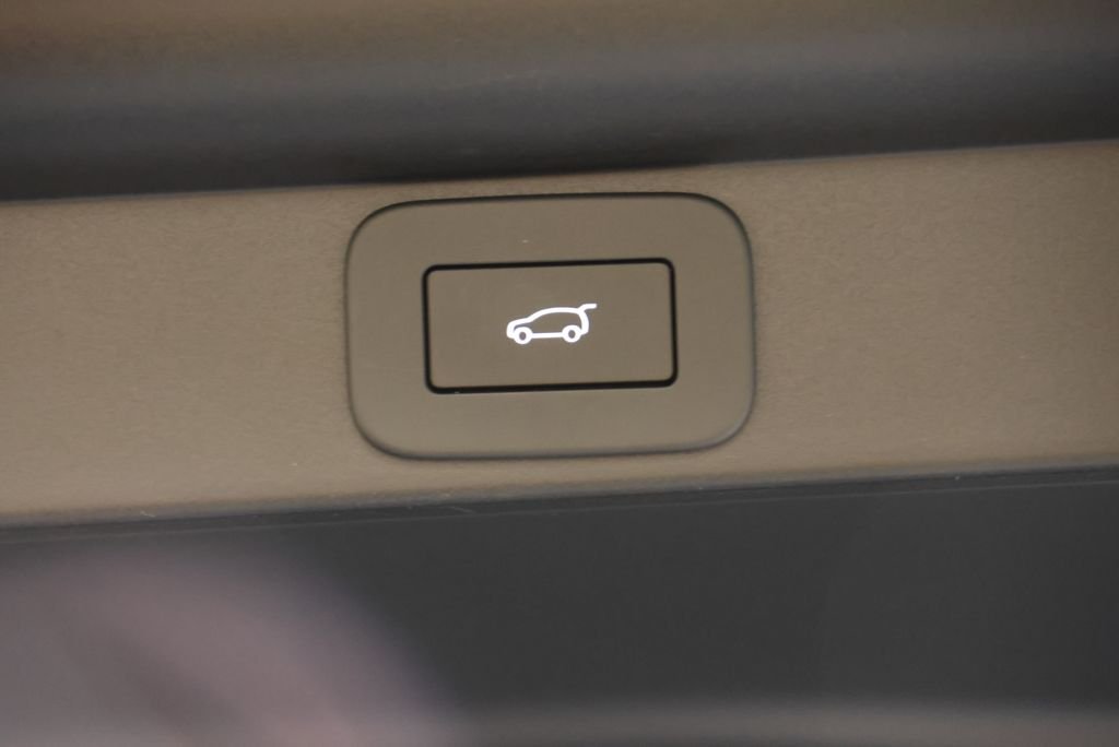 2026 Land Rover Range Rover SE - Photo 47