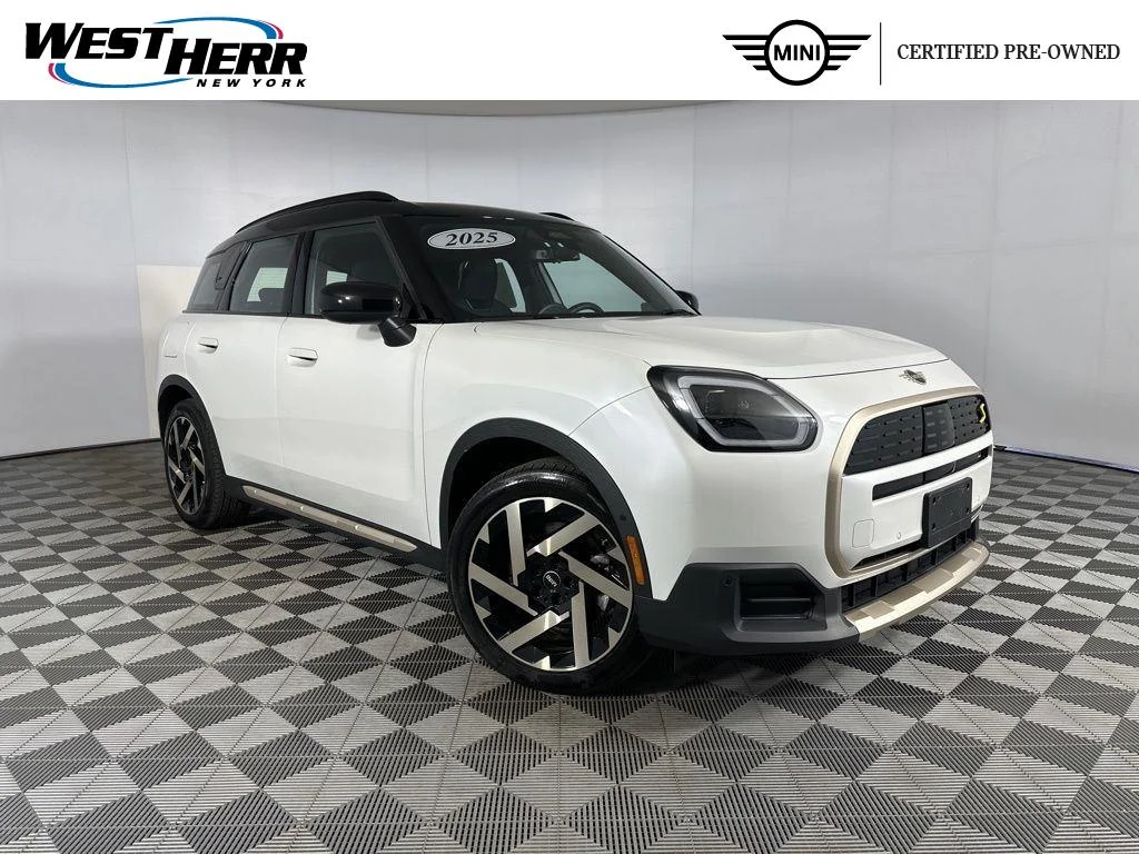 2025 MINI Countryman SE ALL4's photo