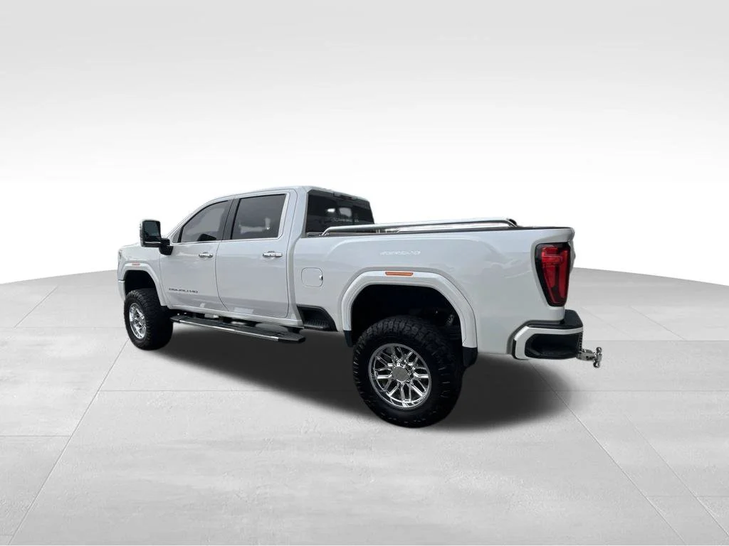 Used 2020 White GMC Denali image 14