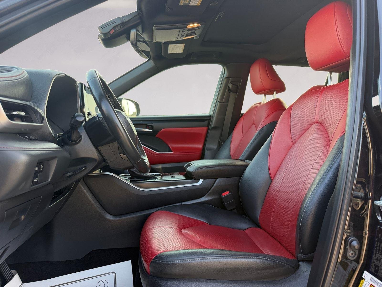 2024 Toyota Highlander XSE - Photo 9