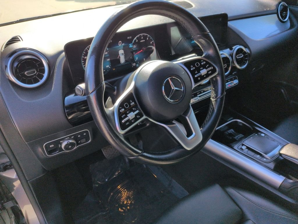Used 2022 Gray Mercedes-Benz GLA 250 image 10
