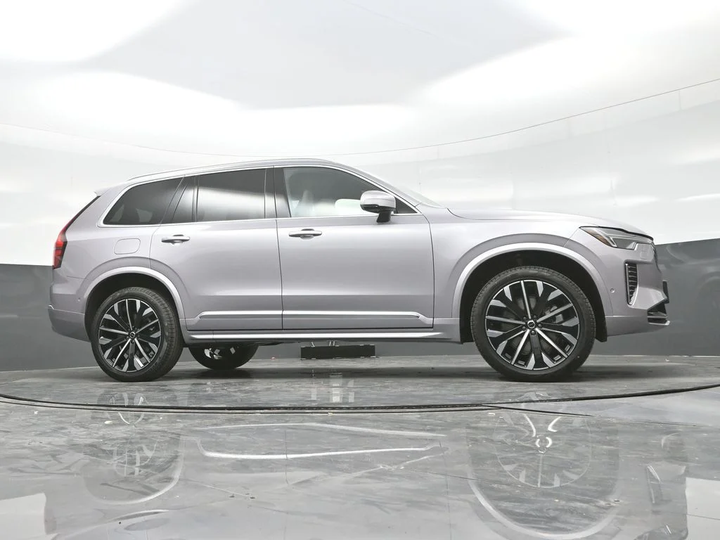 New 2026 Aurora Silver Volvo Plus image 36