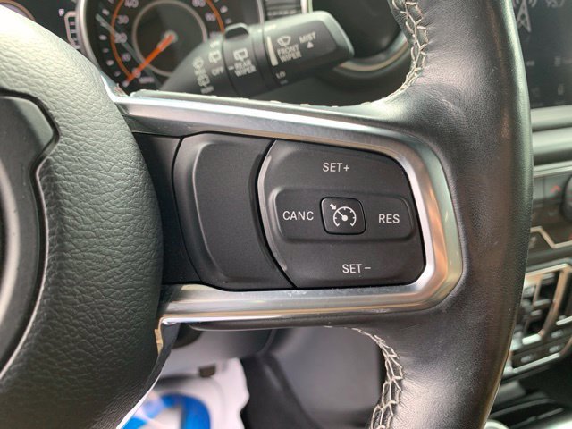 Used 2022 Black Jeep Unlimited Sahara image 16