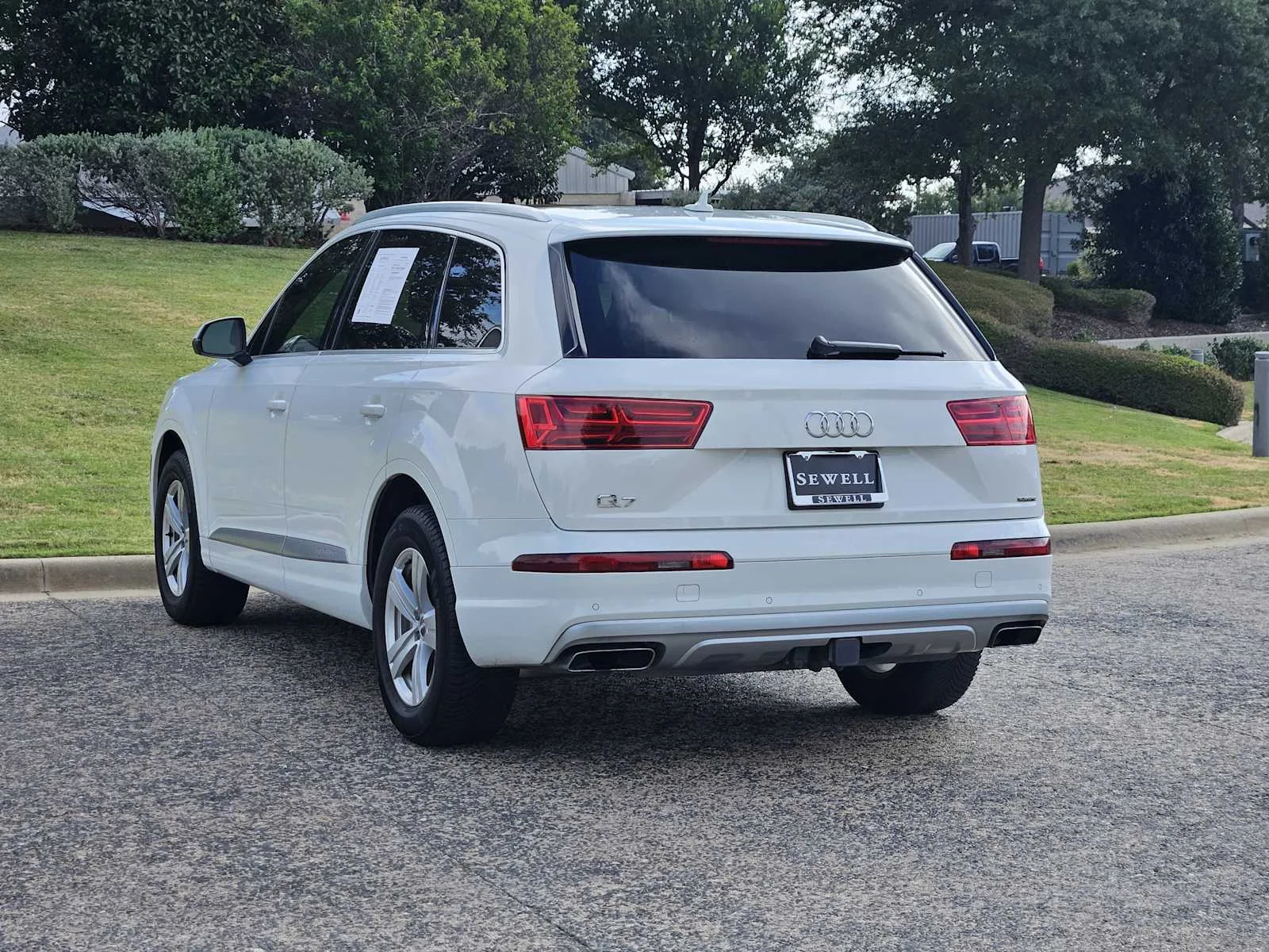 Used 2019  Audi Premium Plus image 3