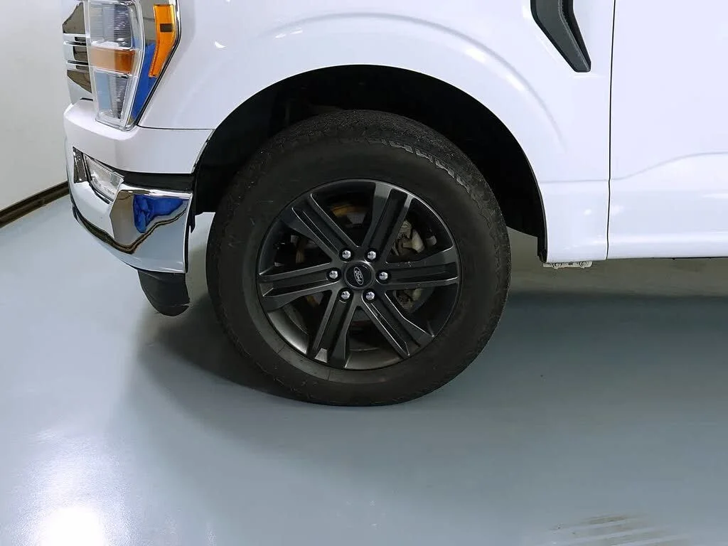 2022 Ford F-150 XL - Photo 8