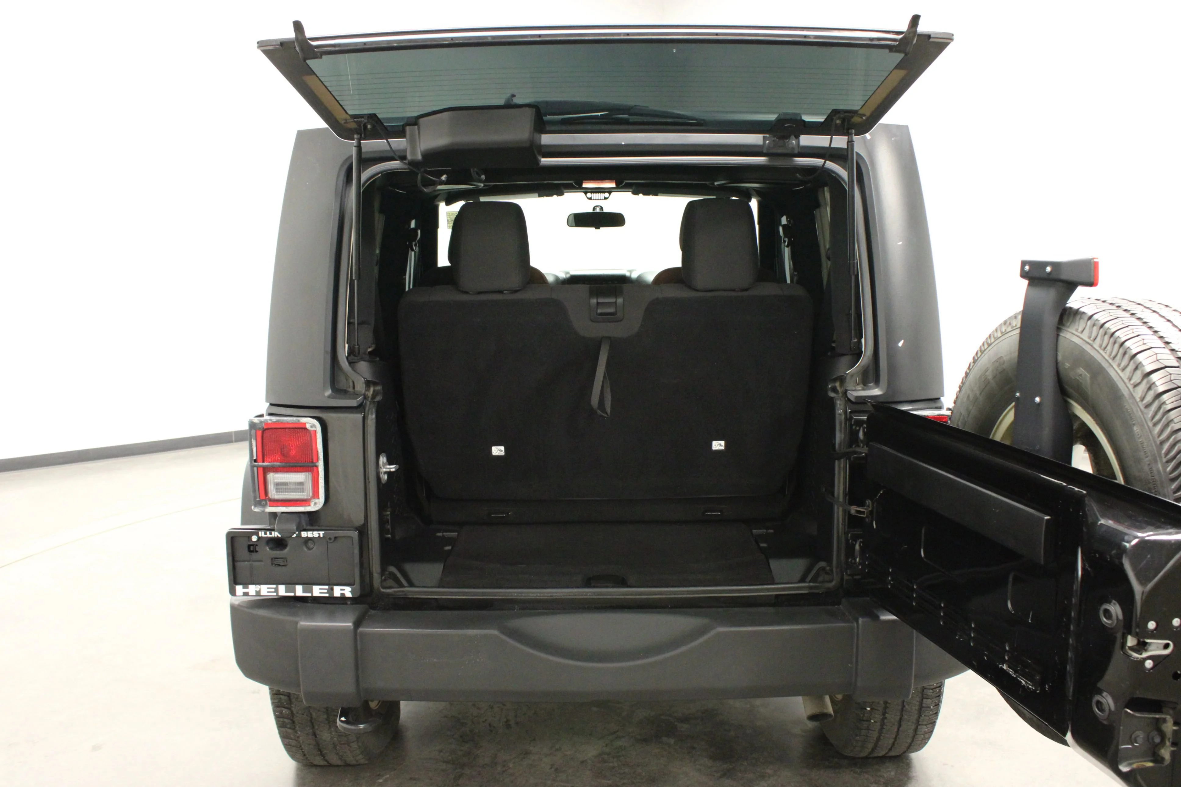 Used 2015 Black Clearcoat Jeep Sport image 15