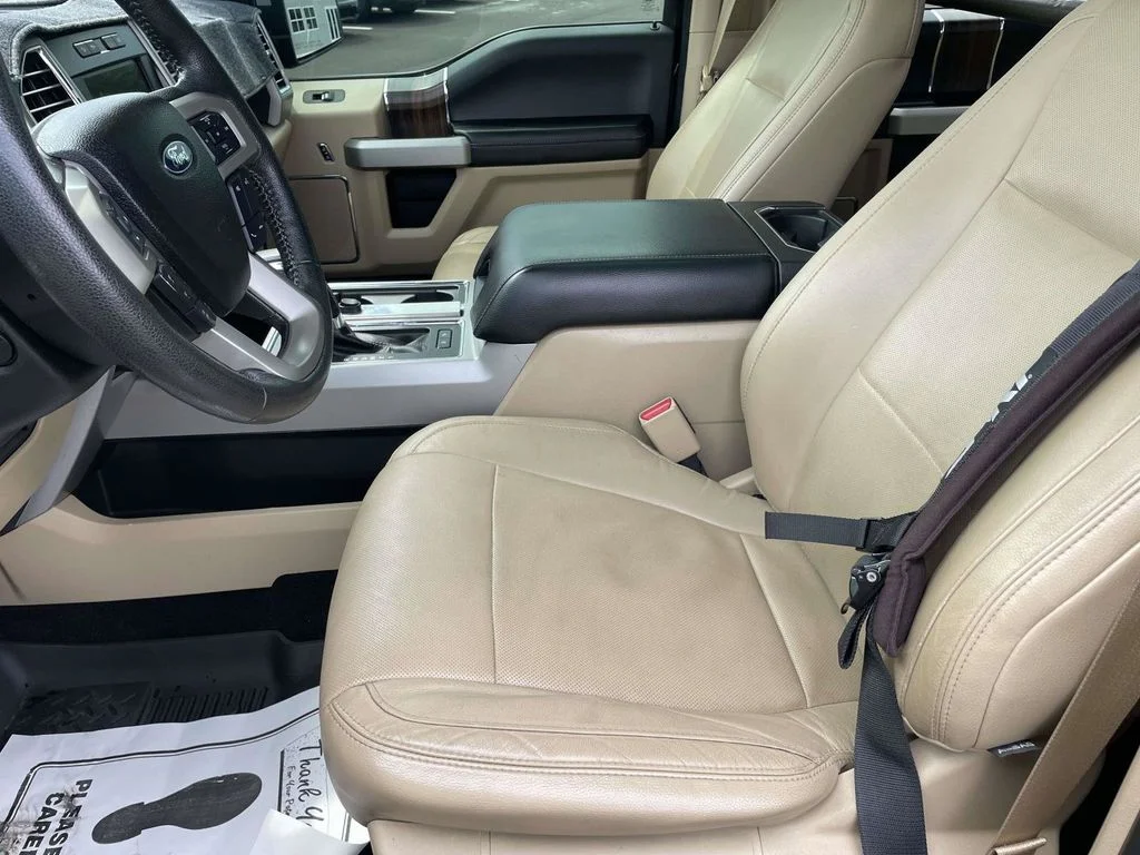 Used 2015 Black Ford Lariat image 13