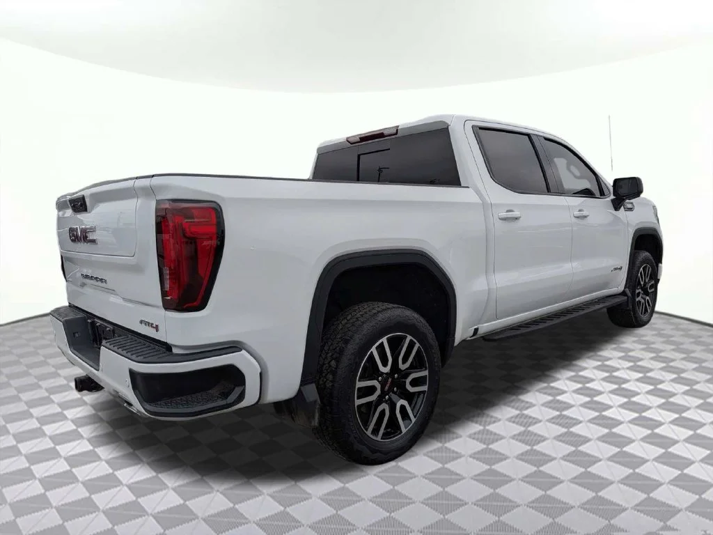 Certified Used 2024 Summit White GMC AT4 image 3