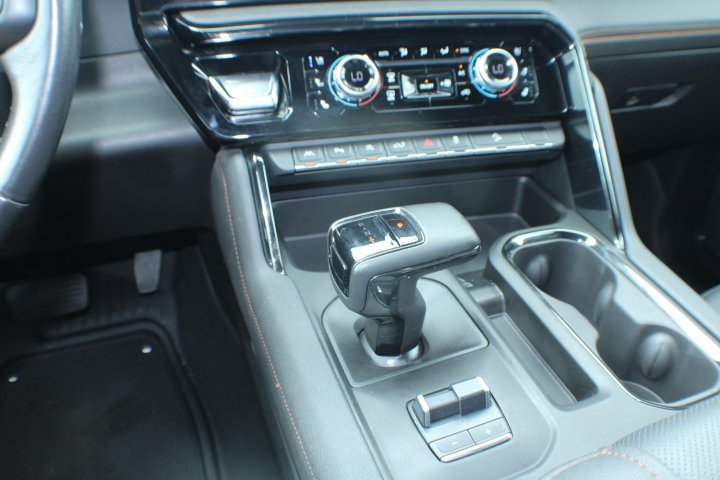 Used 2023 Dynamic Blue Metallic GMC AT4 image 14