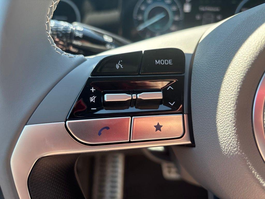 2025 Hyundai Elantra Blue - Photo 21