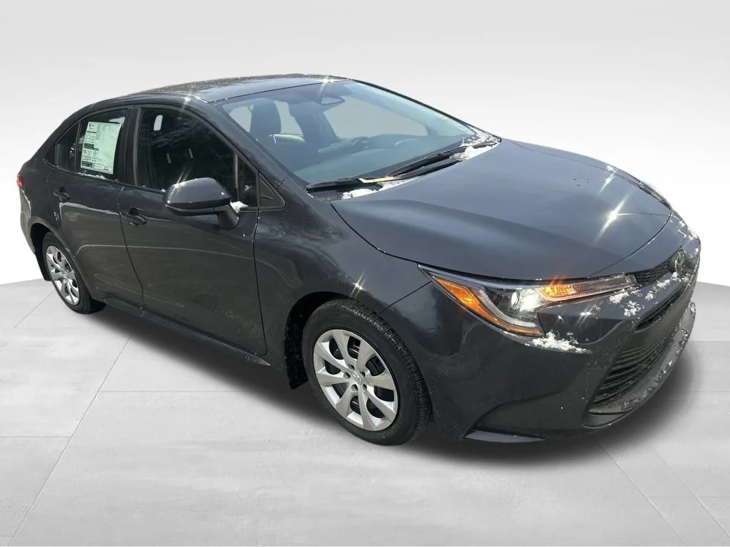 2026 Toyota Corolla LE - Photo 7