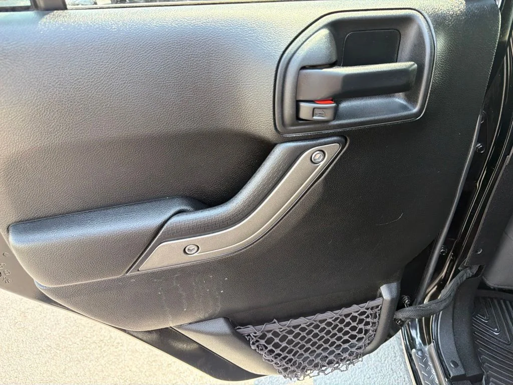 Used 2018 Black Jeep Unlimited Sport image 12