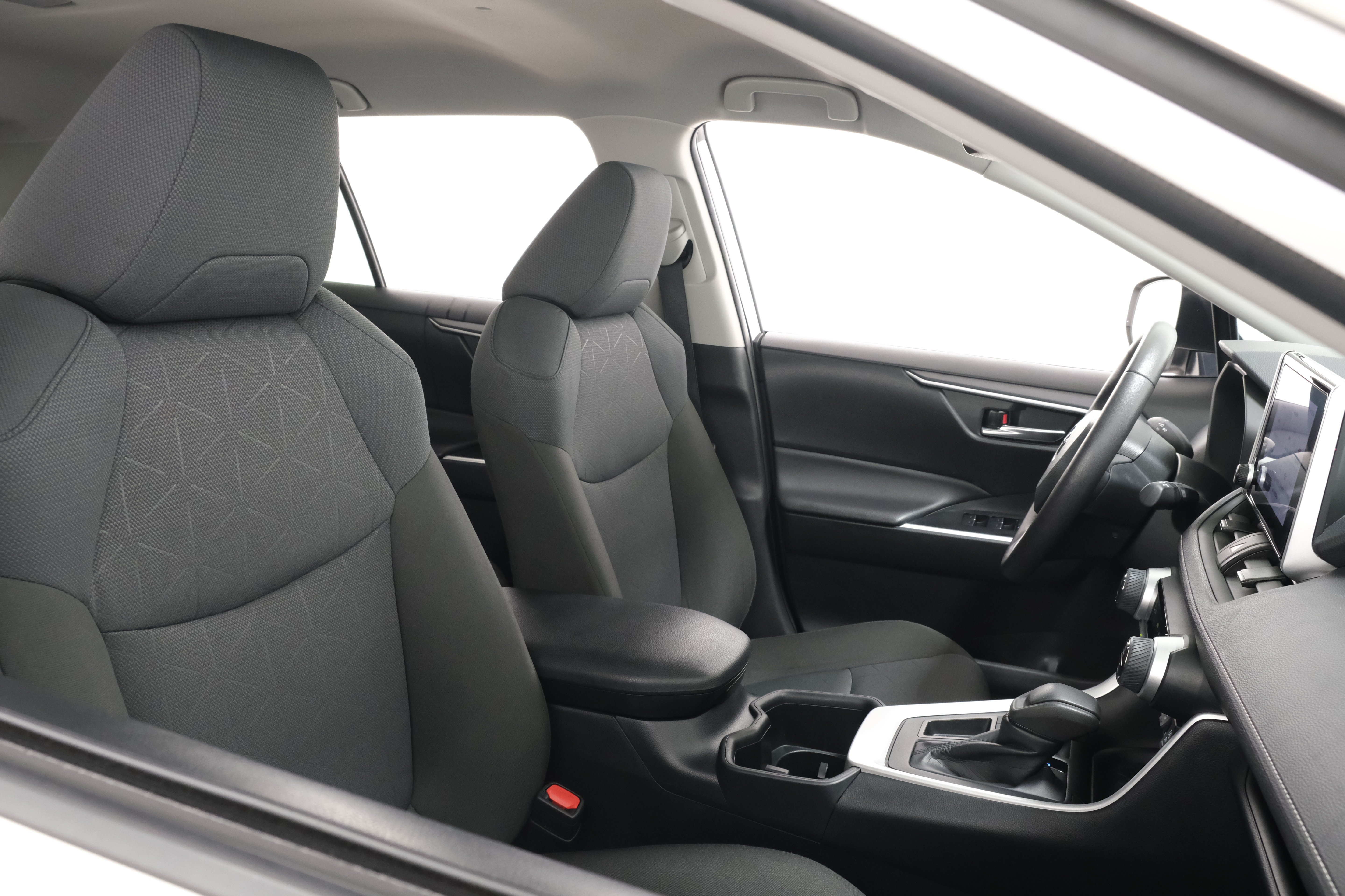 Certified Used 2025 Ice Cap Toyota XLE image 39